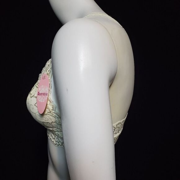 NWT Anemone Cream Lace Bralette (S/M) - Picture 4 of 5